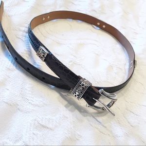 Vintage | 90’s Skinny Concho Leather Belt S M